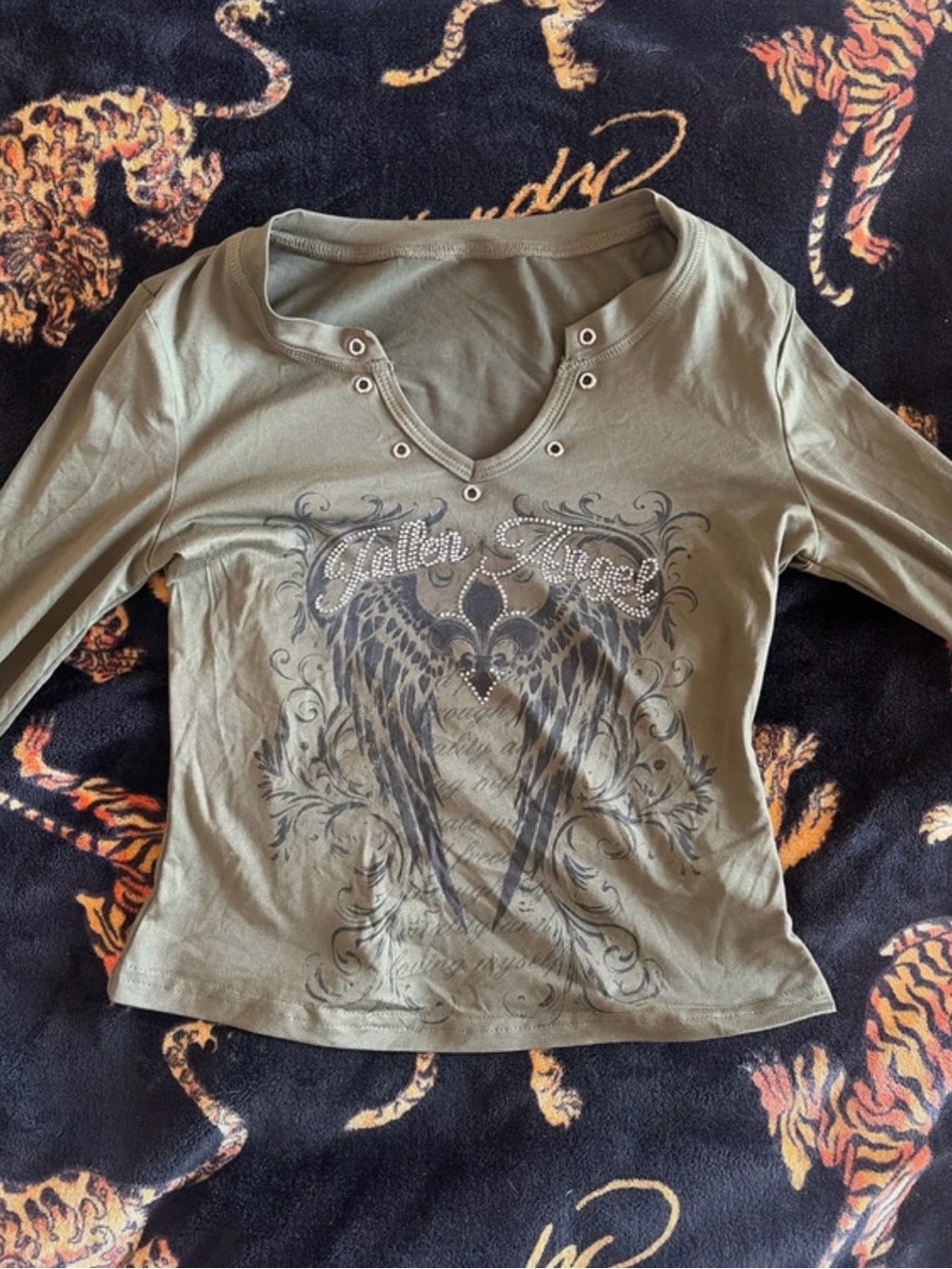 Shein XS/S Green Rhinestone V-Neck Top | Long Sleeve | Y2K
